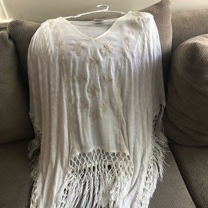 Tasseled tunic top